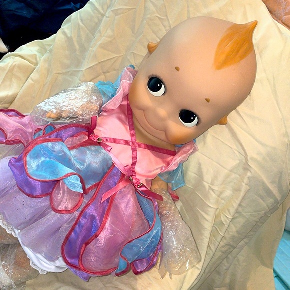 2008 Limited Edition Danbury Mint 100th ANNIVERSARY KEWPIE DOLLS 30" - Picture 2 of 4